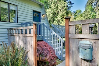 6455 NE Brigham Rd, Bainbridge Island, WA 98110