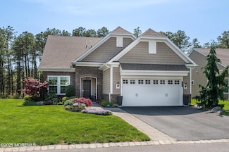 66 Aylesford Ln, Manchester Township, NJ 08759