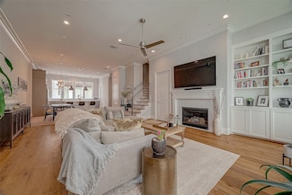 5213 Feagan St Unit H, Houston, TX 77007