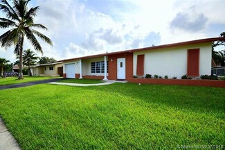 721 NW 98th Ave, Pembroke Pines, FL 33024