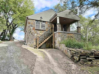 1210 Wildwood Park Rd, Florence, AL 35630