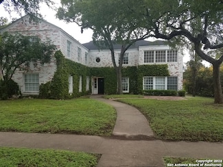 335 E Rosewood Ave Unit 2, San Antonio, TX 78212