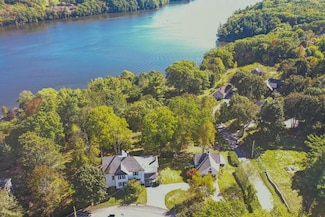 59 Summer St, Hampden, ME 04444