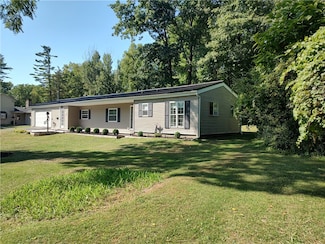 137 Cayuga St, Seneca Falls, NY 13148