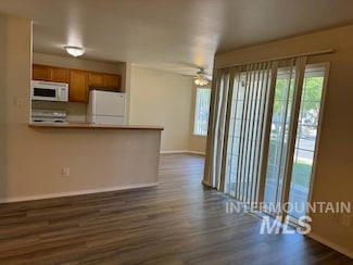 158 N Sea Fury Ln, Boise, ID 83704