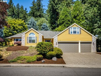 2715 SW 28th Dr, Portland, OR 97219