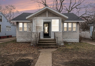 1119 E Apple Ave, Muskegon, MI 49442