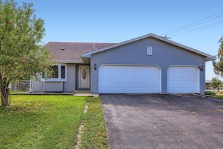 7061 Upper 17th St N, Saint Paul, MN 55128