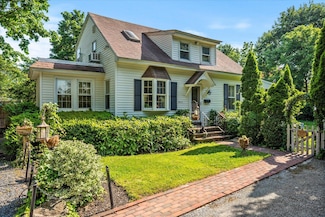 2564 Central Ave Unit B, Baldwin, NY 11510