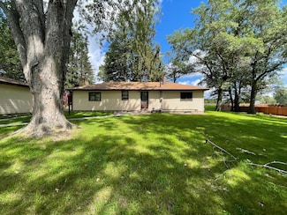 377 124th Ln NW, Coon Rapids, MN 55448