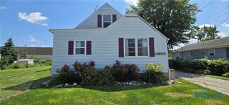 1827 Woodmore St, Toledo, OH 43605
