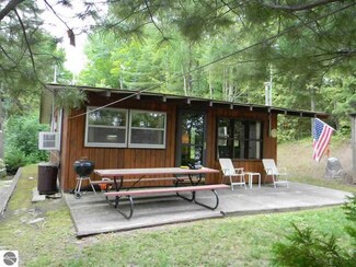 3651 Lakeside Dr, Lupton, MI 48635