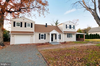 4816 Edwards St, Alexandria, VA 22312