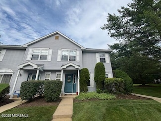 1053 Tarragon Ct Unit 255, Morganville, NJ 07751