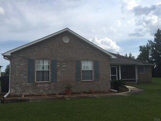 2727 Angus Cir, Molino, FL 32577