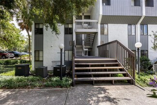 2630 SW 14th Dr, Gainesville, FL 32608