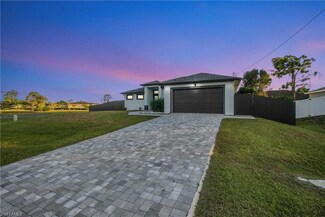 1124 NE 35th Ln, Cape Coral, FL 33909