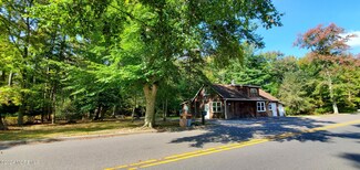 195 Pease Rd, Manalapan, NJ 07726