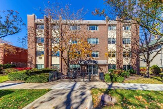 1136 Greenleaf Ave Unit 402, Wilmette, IL 60091