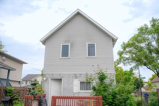 89 Winnipeg Ave, Saint Paul, MN 55117