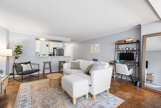 2 Hawthorne Place Unit 4K, Boston, MA 02114