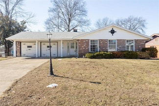 3932 Sunrise Way Dr, Saint Louis, MO 63125