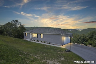 313 Wolf Trail Dr, Hollister, MO 65672