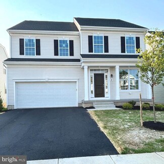 4 Misty Meadow Ln, Hamilton, NJ 08619