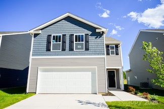64 Lillian Ln, Hendersonville, NC 28792