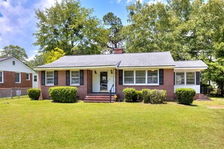 111 N Meadow Dr, Manning, SC 29102
