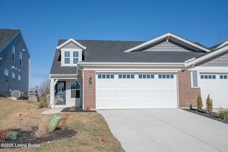10025 Windcrest Farms Ln, Louisville, KY 40291