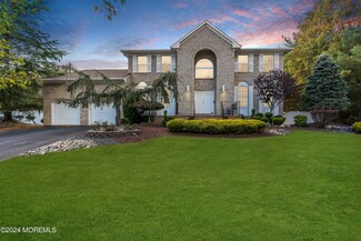 138 Serpentine Dr, Morganville, NJ 07751
