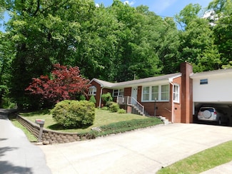 184 Meadow Dr, Harlan, KY 40831