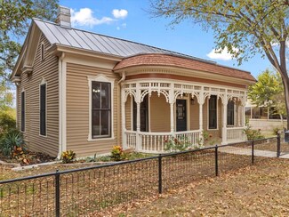 802 Main St, Bastrop, TX 78602