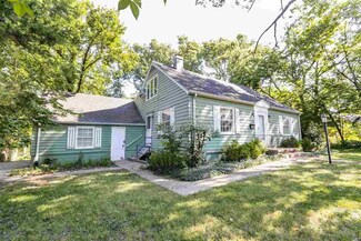 2140 College Heights Rd, Manhattan, KS 66502