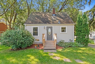 2540 Stillwater Rd E, Saint Paul, MN 55119