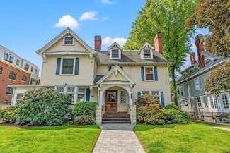 103 Sewall Ave Unit 6, Brookline, MA 02446