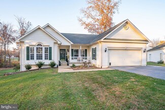 220 Shadow Ln, Martinsburg, WV 25403