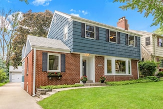 6265 N Bay Ridge Ave, Milwaukee, WI 53217
