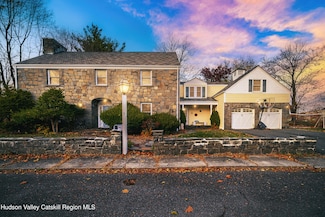 7 Glenwood Dr, Ellenville, NY 12428