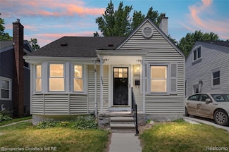 545 E Maplehurst St, Ferndale, MI 48220