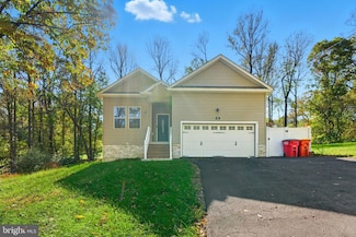 93 Old Sycamore Ln, Harpers Ferry, WV 25425