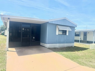 617 Live Oak Ln, Wildwood, FL 34785