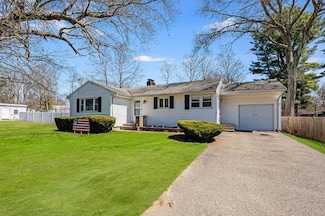 397 South St, Holbrook, MA 02343