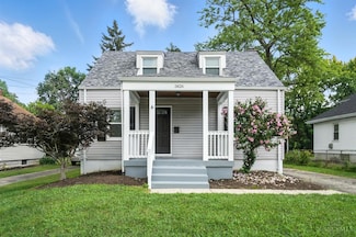 3826 S Berkley Cir, Cincinnati, OH 45236