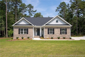 409 Piney Oak Dr, Carthage, NC 28327