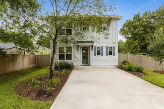 502 Gum St, Fernandina Beach, FL 32034