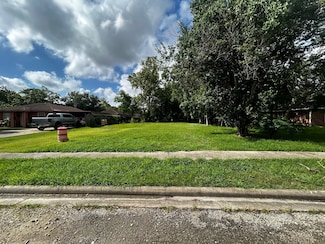 1406 Lawrence Ave, Pasadena, TX 77506