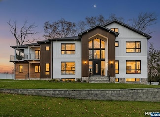 60 Baker Rd, Livingston, NJ 07039