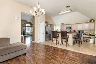 207 Meandering Way, Glenn Heights, TX 75154